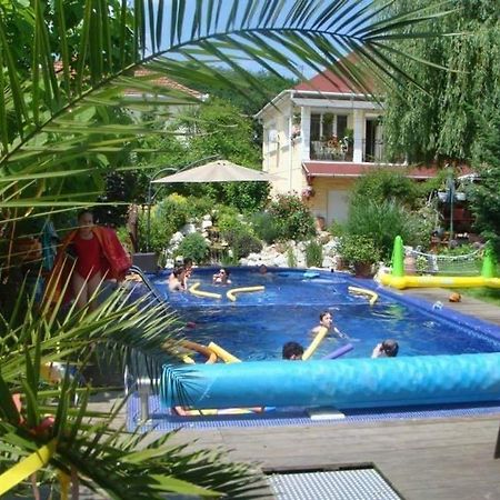 Holiday Vendeghaz Es Szabadidokert Jardanhaza Extérieur photo