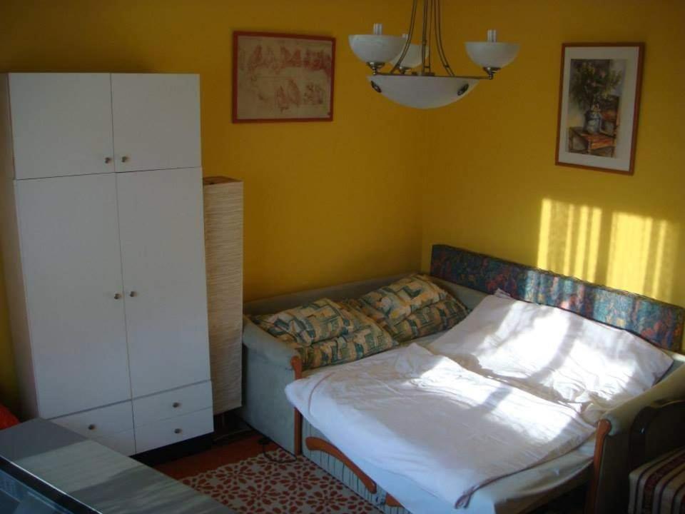 Holiday Vendeghaz Es Szabadidokert Jardanhaza Extérieur photo