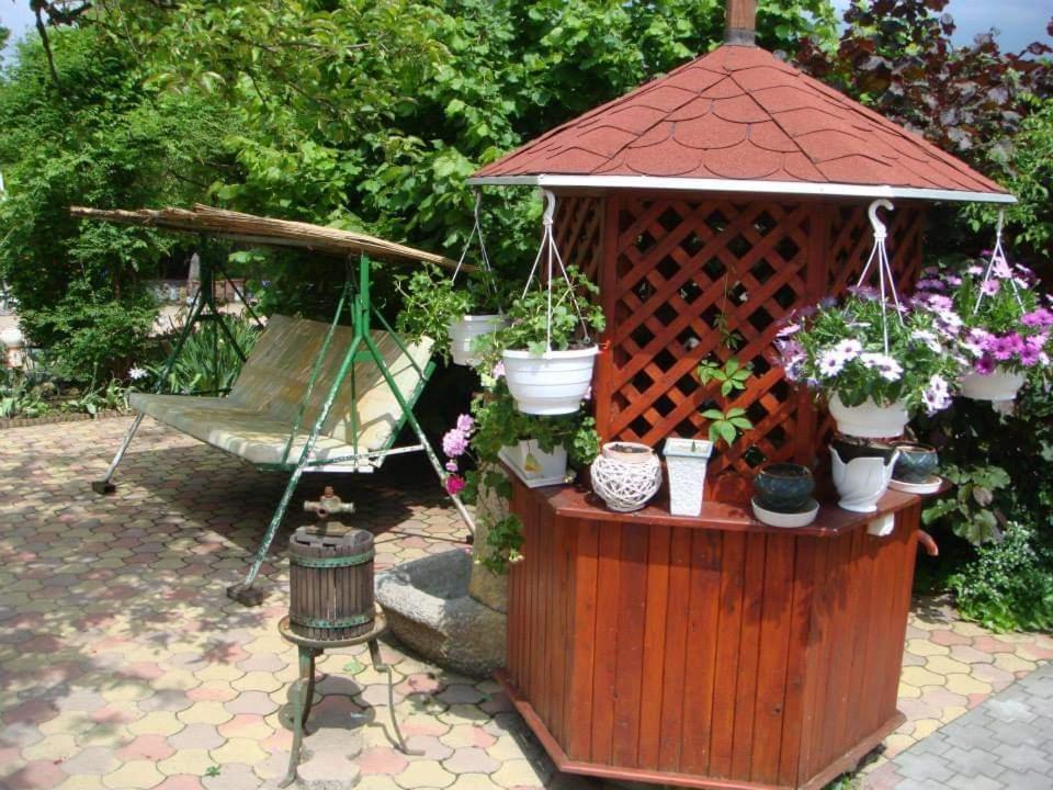 Holiday Vendeghaz Es Szabadidokert Jardanhaza Extérieur photo